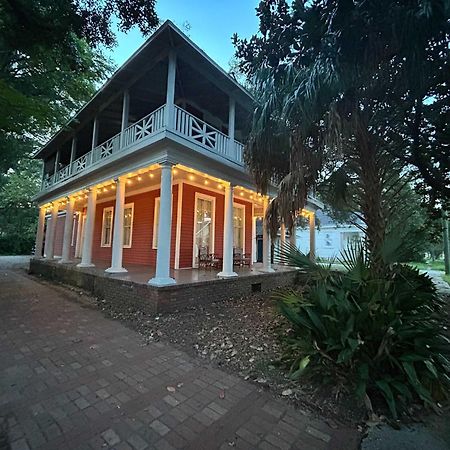 Pretty Peach Palace-Historic, Mins To Downtown Mobile Kültér fotó