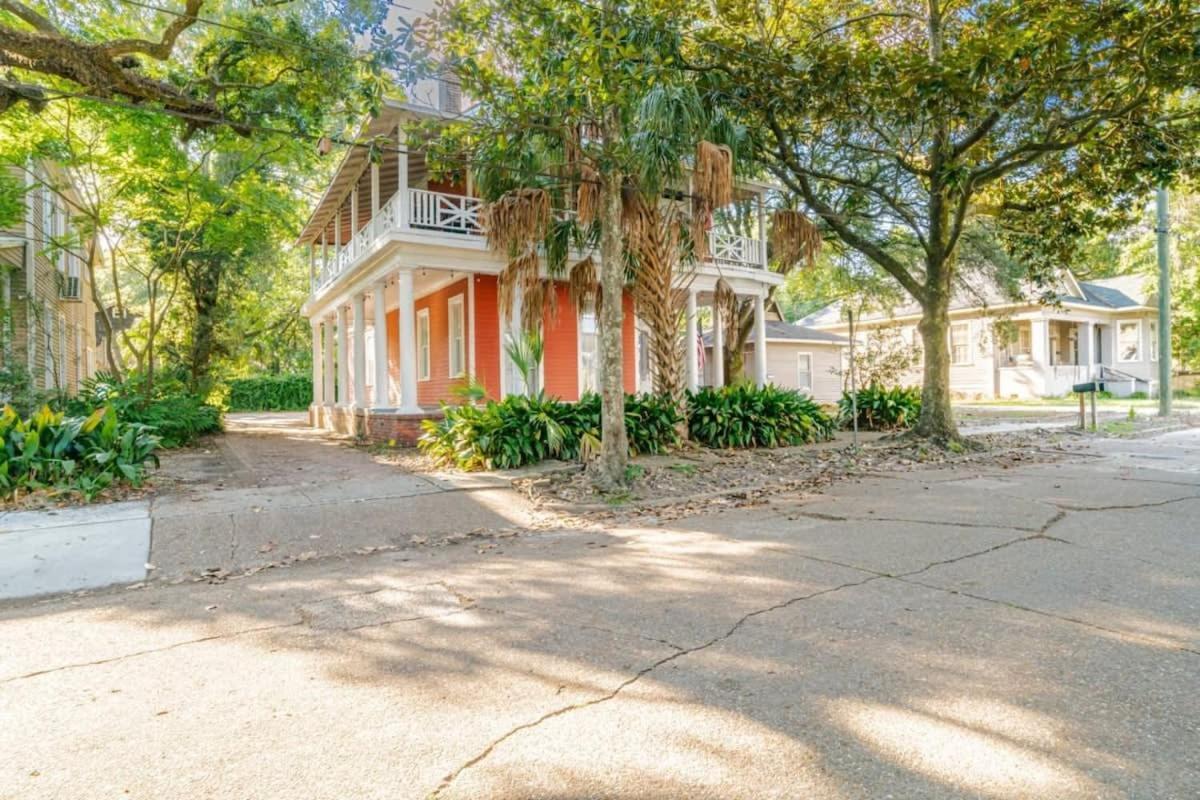 Pretty Peach Palace-Historic, Mins To Downtown Mobile Kültér fotó
