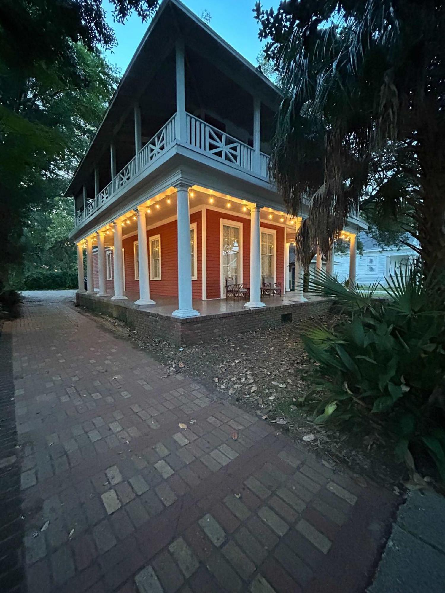 Pretty Peach Palace-Historic, Mins To Downtown Mobile Kültér fotó